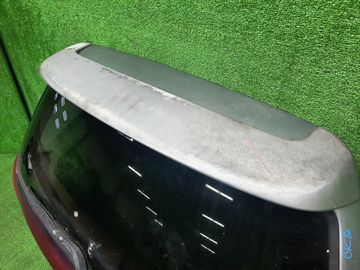 ДВЕРЬ ПЯТАЯ НА NISSAN WINGROAD Y11