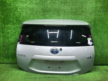 ДВЕРЬ ПЯТАЯ НА TOYOTA AQUA NHP10