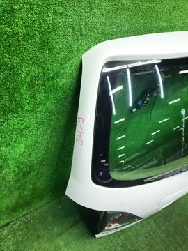 ДВЕРЬ ПЯТАЯ НА TOYOTA HARRIER ACU15W