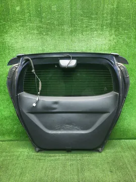 ДВЕРЬ ПЯТАЯ НА HONDA FREED GB3