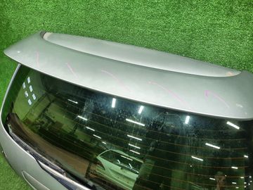 ДВЕРЬ ПЯТАЯ НА TOYOTA HARRIER ACU15W