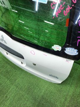 ДВЕРЬ ПЯТАЯ НА MITSUBISHI LANCER CS2V