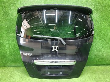 ДВЕРЬ ПЯТАЯ НА HONDA FREED GB4