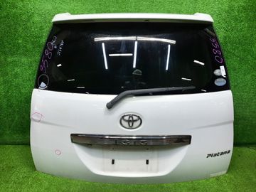 ДВЕРЬ ПЯТАЯ НА TOYOTA ISIS ZNM10G