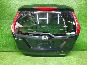 ДВЕРЬ ПЯТАЯ НА HONDA FIT GK3