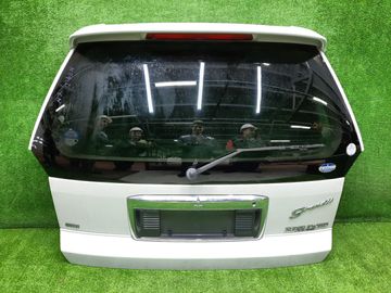 ДВЕРЬ ПЯТАЯ НА MITSUBISHI CHARIOT GRANDIS N84W