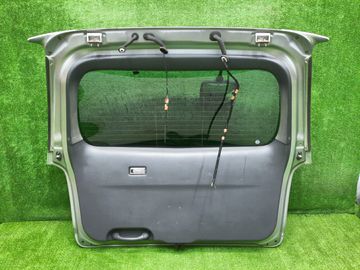 ДВЕРЬ ПЯТАЯ НА MAZDA MPV LW3W