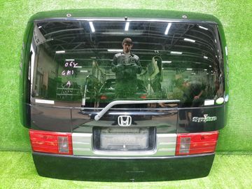 ДВЕРЬ ПЯТАЯ НА HONDA MOBILIO SPIKE GK1