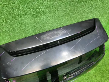 ДВЕРЬ ПЯТАЯ НА TOYOTA CALDINA ST215