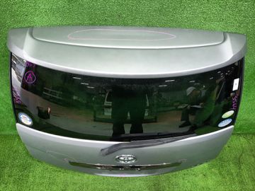 ДВЕРЬ ПЯТАЯ НА TOYOTA ISIS ZNM10G