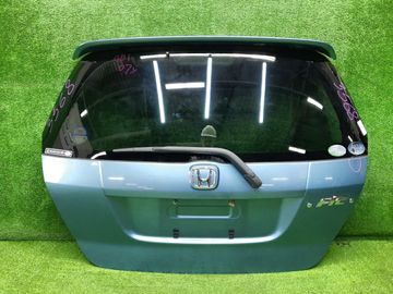 ДВЕРЬ ПЯТАЯ НА HONDA FIT GD1