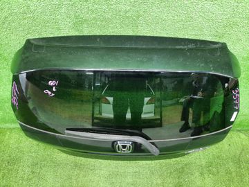 ДВЕРЬ ПЯТАЯ НА HONDA FIT GD1