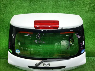 ДВЕРЬ ПЯТАЯ НА MAZDA FAMILIA Y12