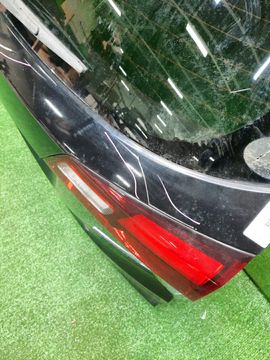 ДВЕРЬ ПЯТАЯ НА HONDA VEZEL RU4