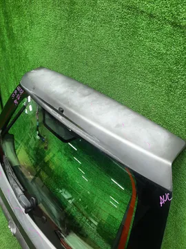 ДВЕРЬ ПЯТАЯ НА TOYOTA VOLTZ ZZE138