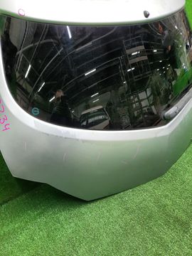 ДВЕРЬ ПЯТАЯ НА TOYOTA WILL VS ZZE128