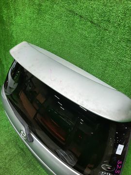 ДВЕРЬ ПЯТАЯ НА TOYOTA IPSUM ACM21W
