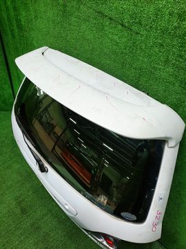 ДВЕРЬ ПЯТАЯ НА TOYOTA HARRIER ACU10W