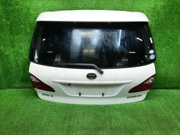 ДВЕРЬ ПЯТАЯ НА TOYOTA IPSUM ACM21W