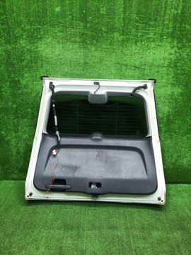 ДВЕРЬ ПЯТАЯ НА HONDA CR-V RE4