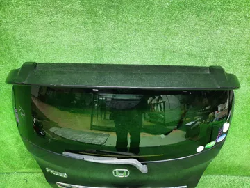 ДВЕРЬ ПЯТАЯ НА HONDA FREED GB3