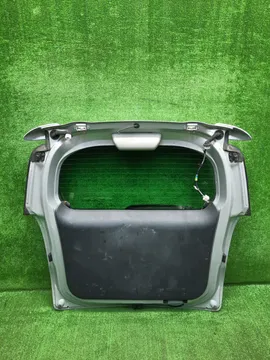 ДВЕРЬ ПЯТАЯ НА TOYOTA RACTIS NCP100