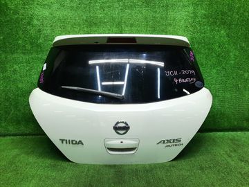 ДВЕРЬ ПЯТАЯ НА NISSAN TIIDA C11