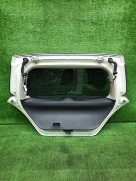 ДВЕРЬ ПЯТАЯ НА NISSAN TIIDA C11