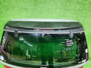 ДВЕРЬ ПЯТАЯ НА NISSAN LIBERTY PM12