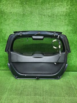 ДВЕРЬ ПЯТАЯ НА HONDA FIT GR4