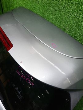 ДВЕРЬ ПЯТАЯ НА HONDA VEZEL RU4