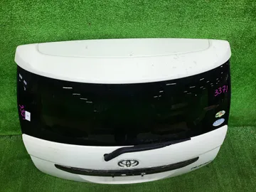 ДВЕРЬ ПЯТАЯ НА TOYOTA ISIS ZGM10G