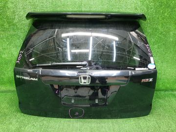 ДВЕРЬ ПЯТАЯ НА HONDA STREAM RN6