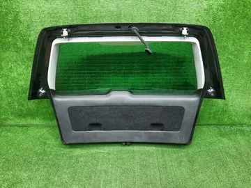 ДВЕРЬ ПЯТАЯ НА VOLKSWAGEN GOLF 1J1