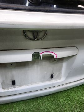 ДВЕРЬ ПЯТАЯ НА TOYOTA CALDINA ST210