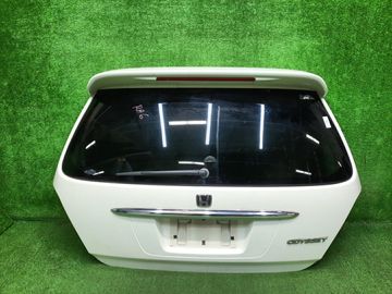 ДВЕРЬ ПЯТАЯ НА HONDA ODYSSEY RA6