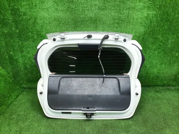 ДВЕРЬ ПЯТАЯ НА NISSAN NOTE E12