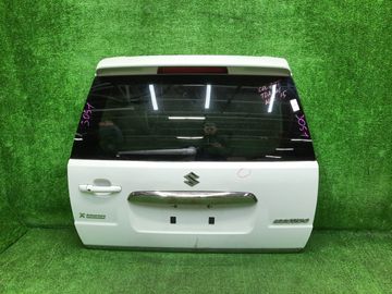 ДВЕРЬ ПЯТАЯ НА SUZUKI ESCUDO TDA4W