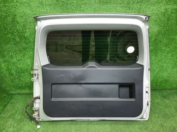 ДВЕРЬ ПЯТАЯ НА SUZUKI ESCUDO TD54W