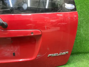 ДВЕРЬ ПЯТАЯ НА TOYOTA COROLLA FIELDER NZE121G