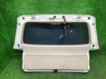 ДВЕРЬ ПЯТАЯ НА TOYOTA HARRIER MCU10W