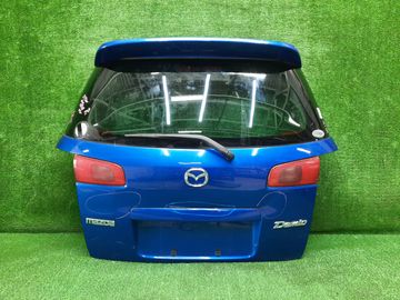 ДВЕРЬ ПЯТАЯ НА MAZDA DEMIO DY3W