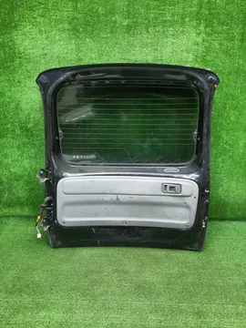 ДВЕРЬ ПЯТАЯ НА TOYOTA FUNCARGO NCP20