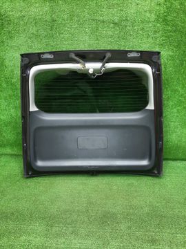 ДВЕРЬ ПЯТАЯ НА TOYOTA ISIS ZGM15G