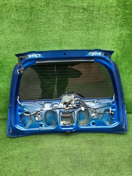 ДВЕРЬ ПЯТАЯ НА HONDA STREAM RN2