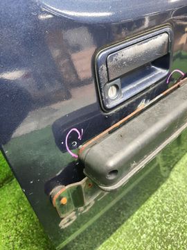 ДВЕРЬ ПЯТАЯ НА SUZUKI JIMNY JB23W