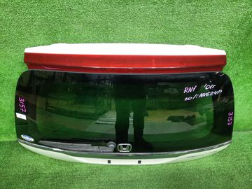 ДВЕРЬ ПЯТАЯ НА HONDA STREAM RN1