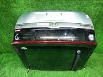 ДВЕРЬ ПЯТАЯ НА HONDA INSIGHT ZE2
