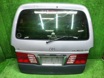 ДВЕРЬ ПЯТАЯ НА TOYOTA GRAND HIACE VCH10