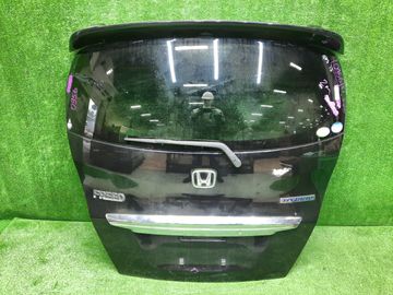 ДВЕРЬ ПЯТАЯ НА HONDA FREED GP3